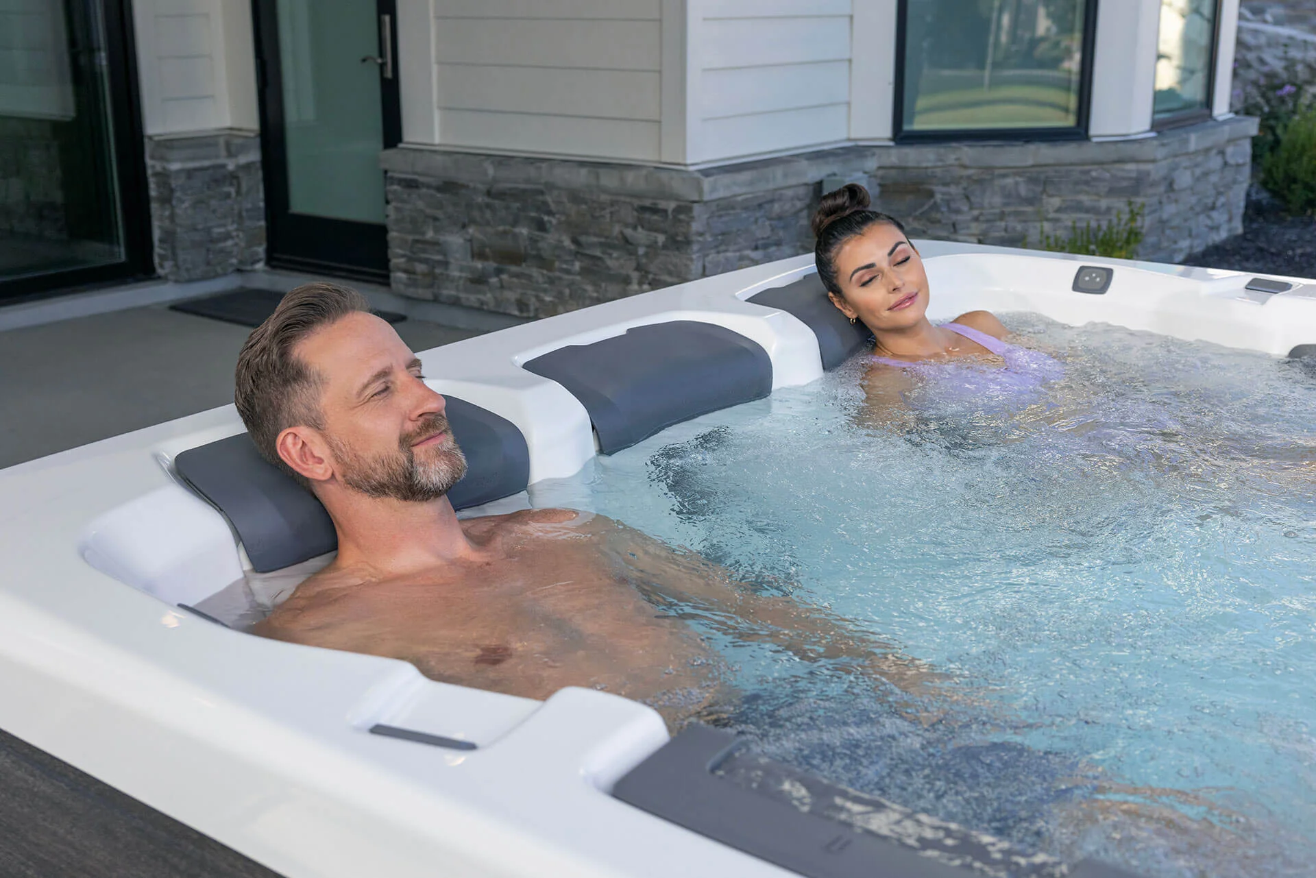 A Series lifestyle 04 bullfrog spas